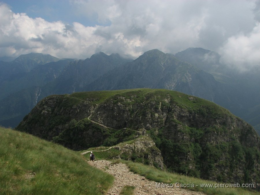 11_Passo del Toro verso Valtorta.jpg - 11 - Il Passo del Toro